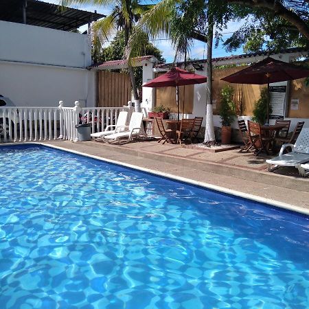 Hotel Maceo Melgar Extérieur photo