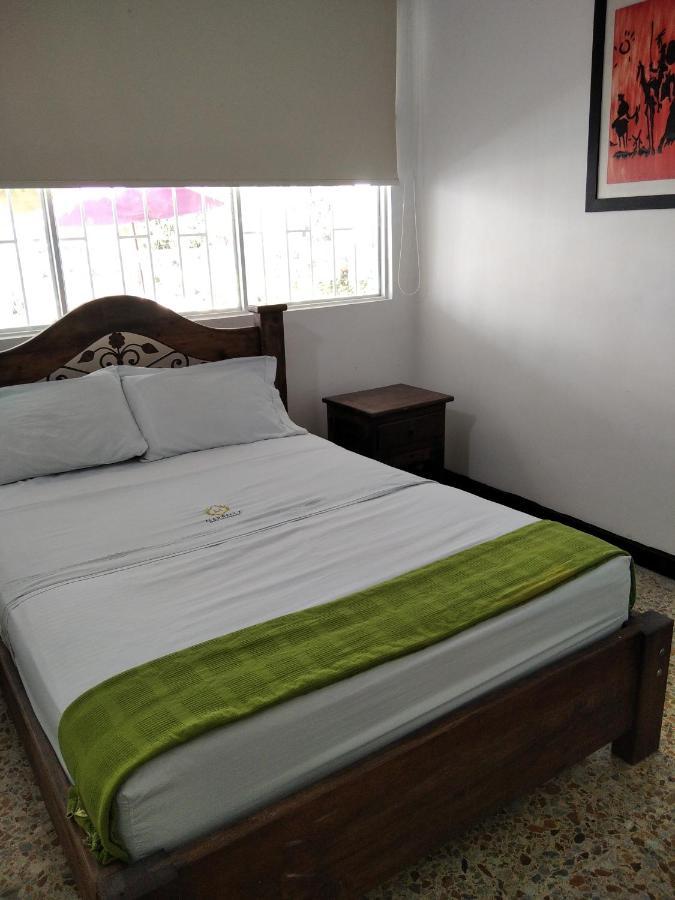 Hotel Maceo Melgar Extérieur photo