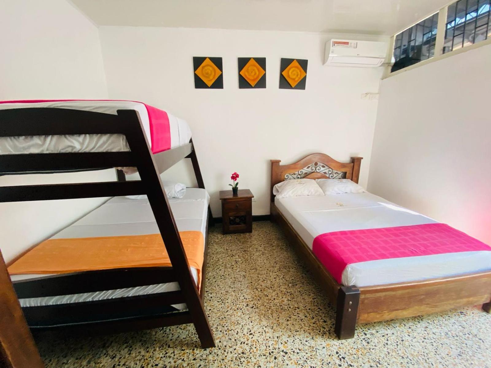 Hotel Maceo Melgar Extérieur photo