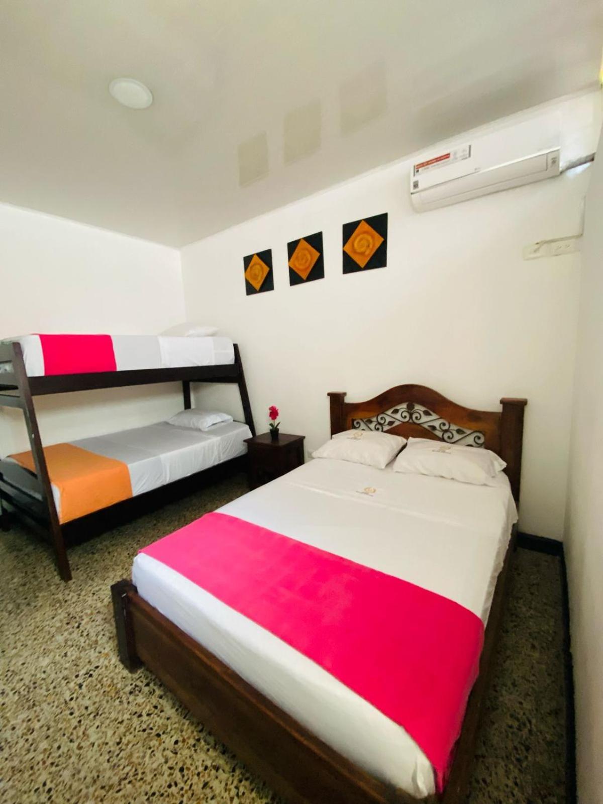 Hotel Maceo Melgar Extérieur photo