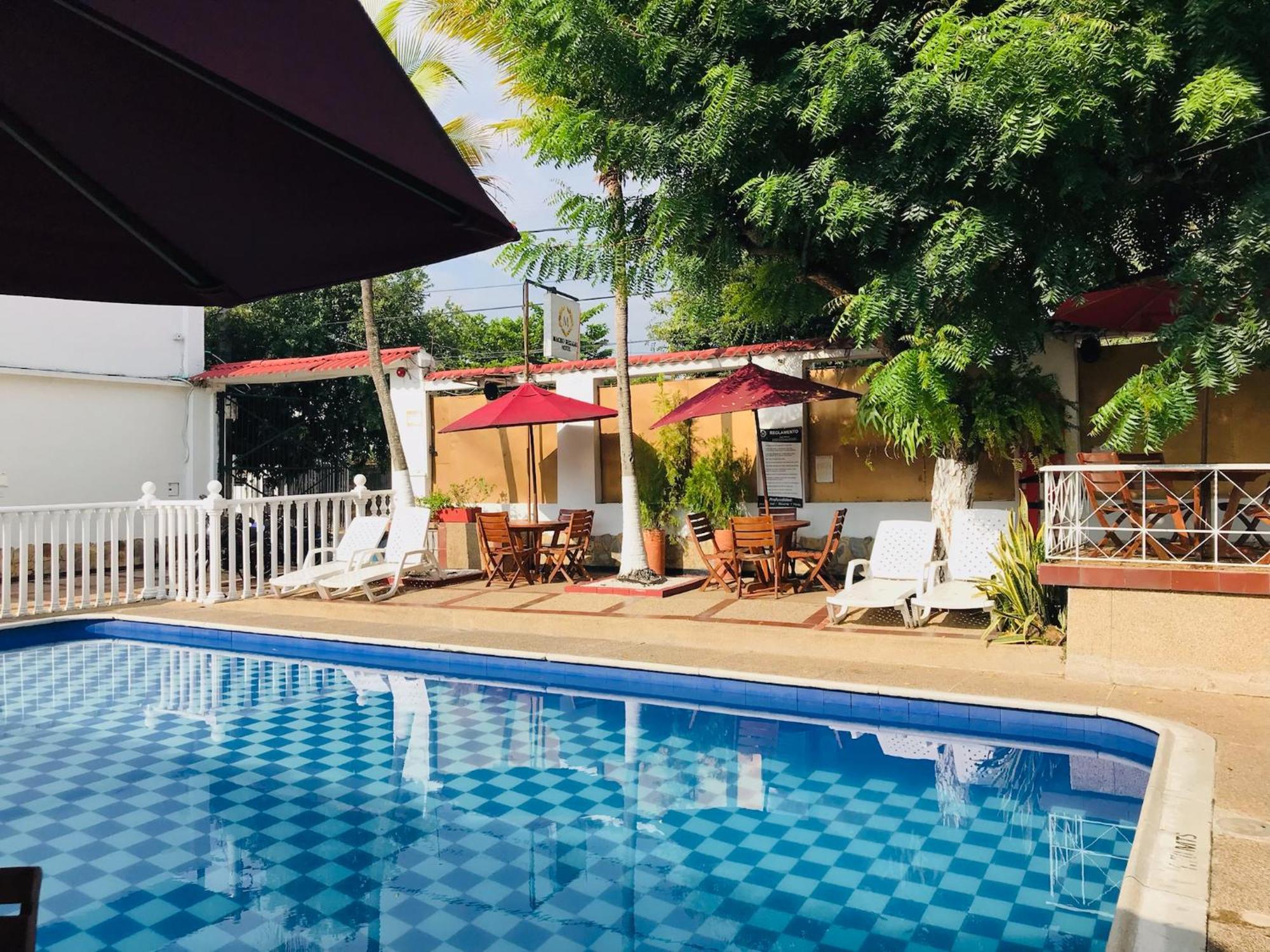 Hotel Maceo Melgar Extérieur photo