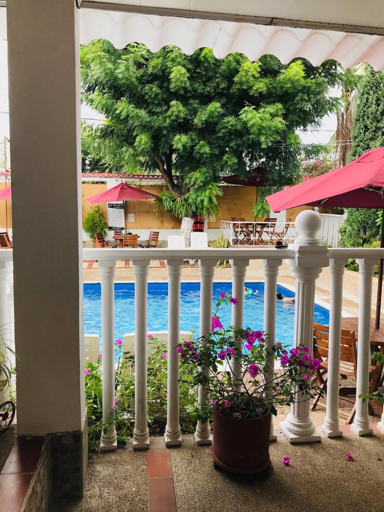 Hotel Maceo Melgar Extérieur photo